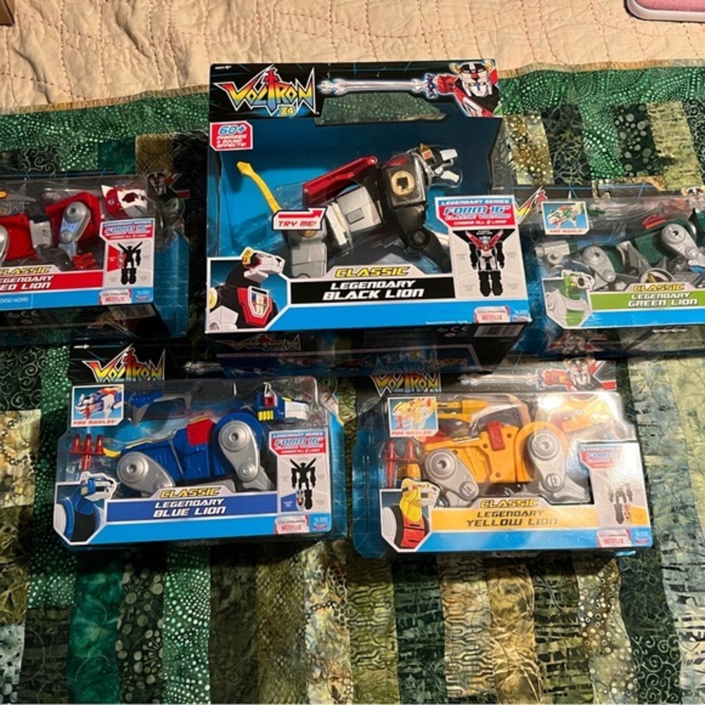 Voltron '84 Classic Legendary Defender 2017 5 lion complete set 16 inches.